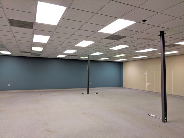 901 West Main Street, El Paso, IL 61738